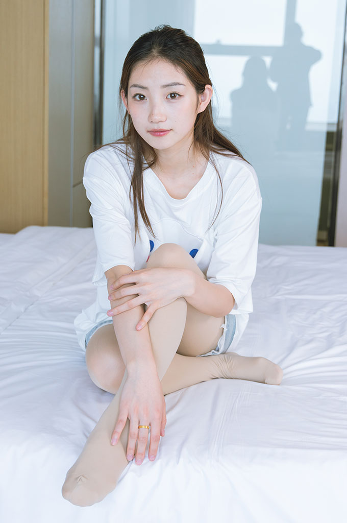 图片[2]-W051-板鞋、厚肉丝、裸足-爱丝时刻