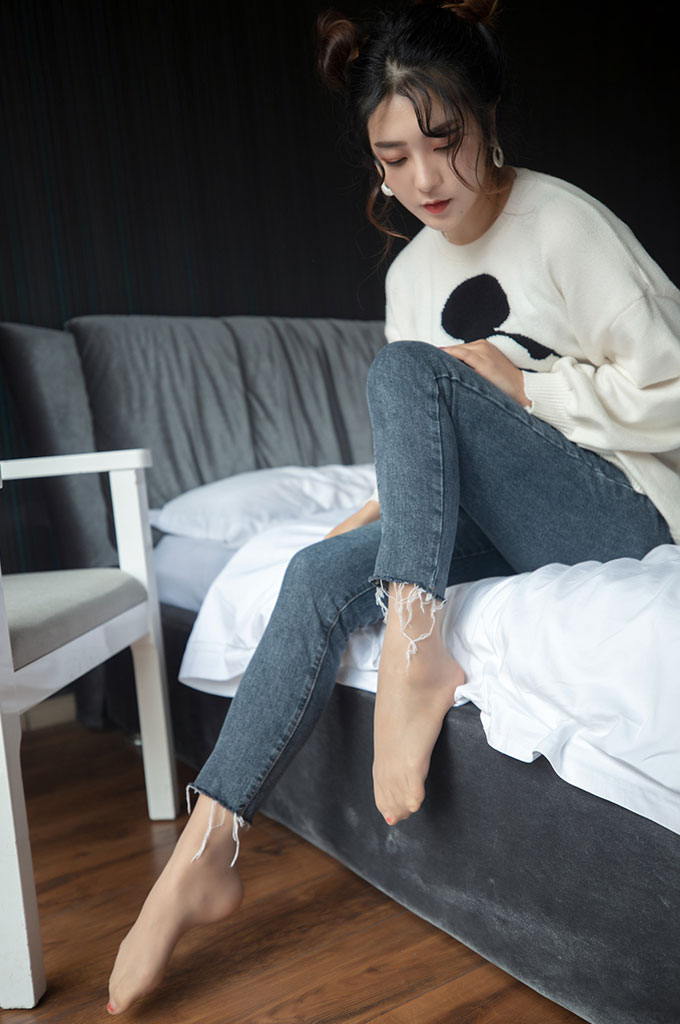 图片[3]-B081-牛仔裤里的肉丝-爱丝时刻