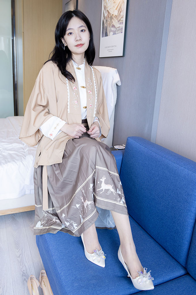 图片[5]-W159-两双高跟鞋、黑色丝袜、肉色丝袜-爱丝时刻