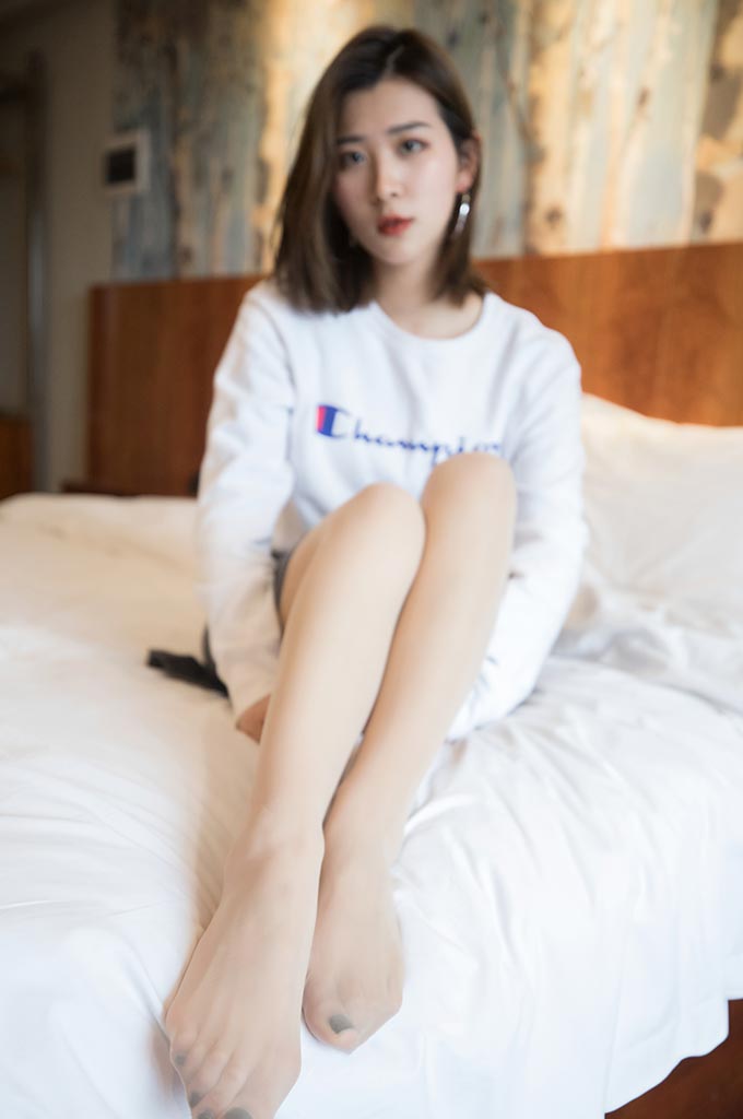 图片[4]-B154-丝袜美脚-爱丝时刻